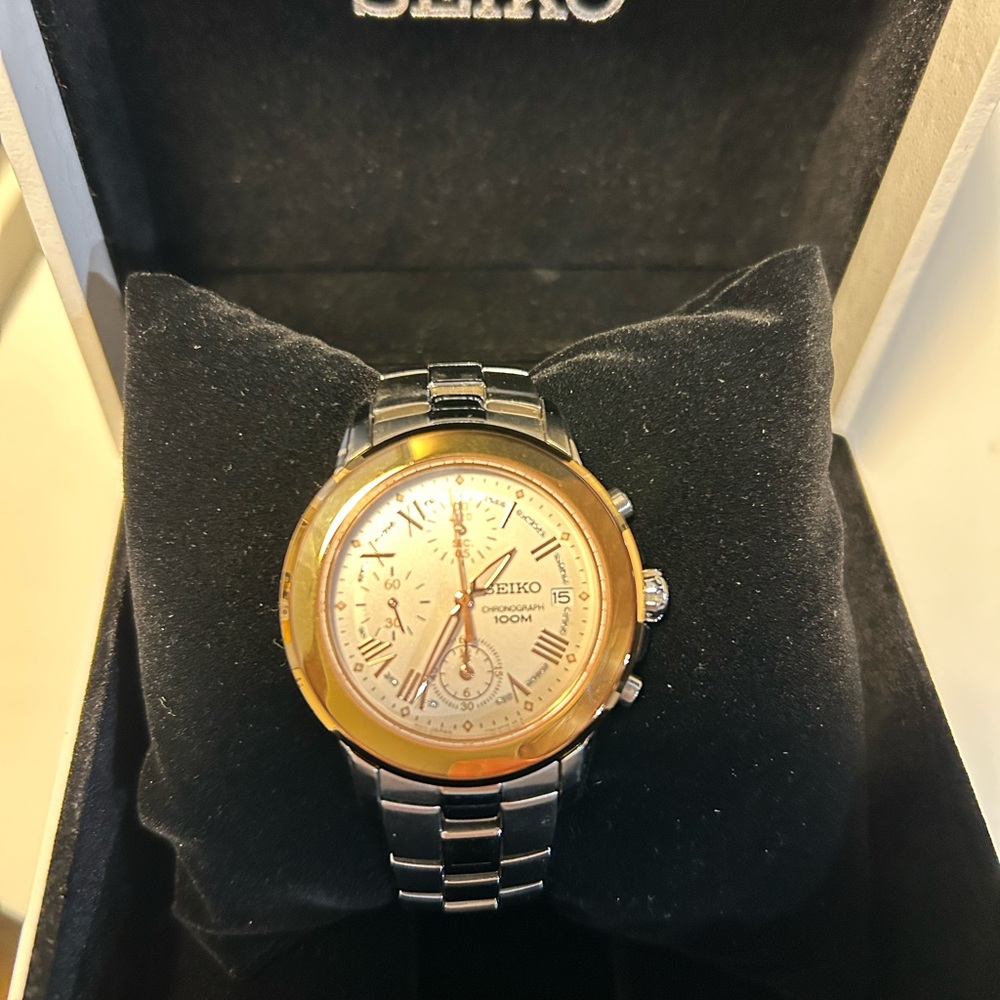 SEIKO Stainless Steel 2 Tone Ladies Watch